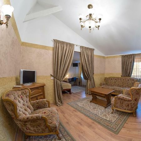 Hotel - Bar Grafaite Šiauliai Exteriör bild