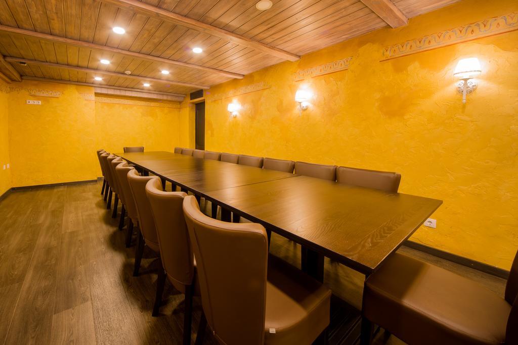 Hotel - Bar Grafaite Šiauliai Exteriör bild