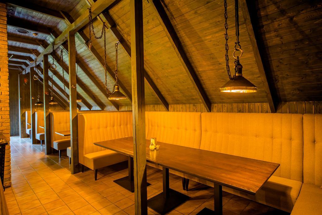 Hotel - Bar Grafaite Šiauliai Exteriör bild