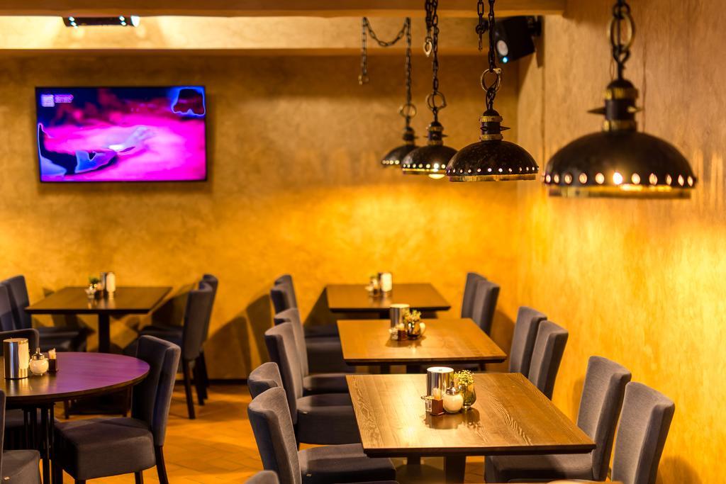 Hotel - Bar Grafaite Šiauliai Exteriör bild