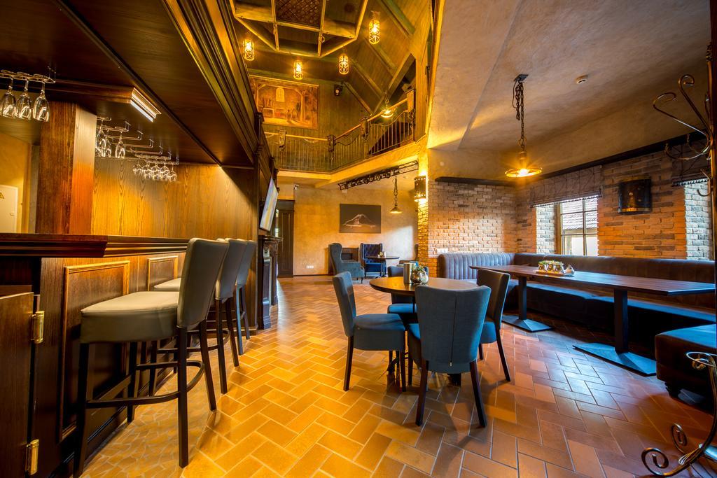 Hotel - Bar Grafaite Šiauliai Exteriör bild