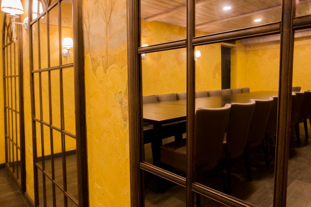Hotel - Bar Grafaite Šiauliai Exteriör bild