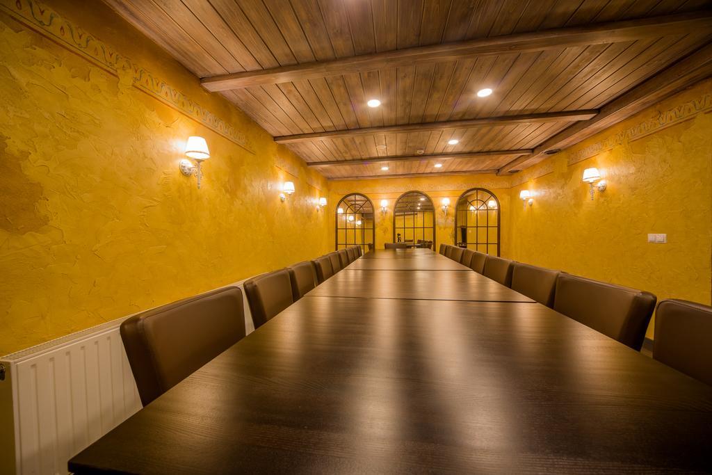 Hotel - Bar Grafaite Šiauliai Exteriör bild