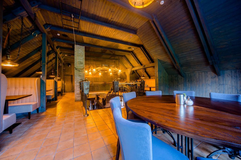 Hotel - Bar Grafaite Šiauliai Exteriör bild